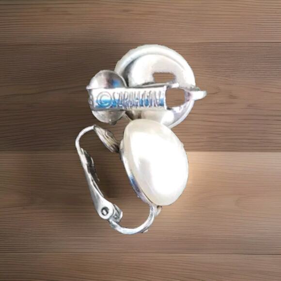 SARAH COVENTRY CLIP ON EARRINGS VINTAGE - Picture 3 of 3